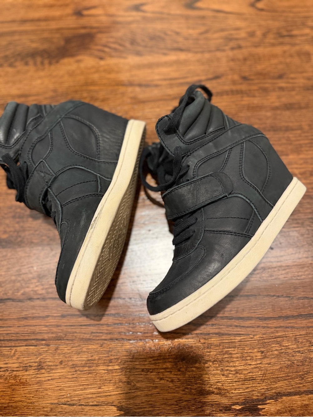 Ash Black Wedge Lace-Up Sneaker with White Trim - Picture 4 of 6